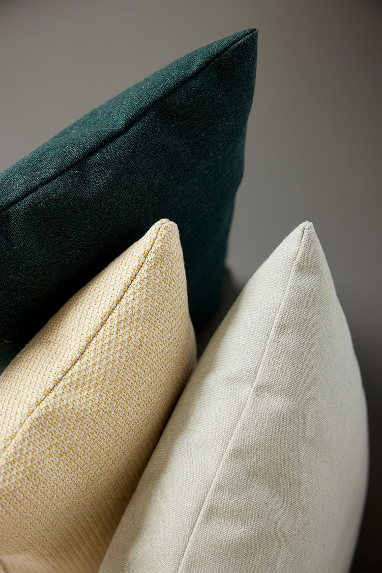 Sunbrella color matrix showing the available cushion fabric colors for different Extremis products.