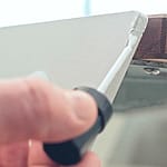 Repairing damaged powder-coating