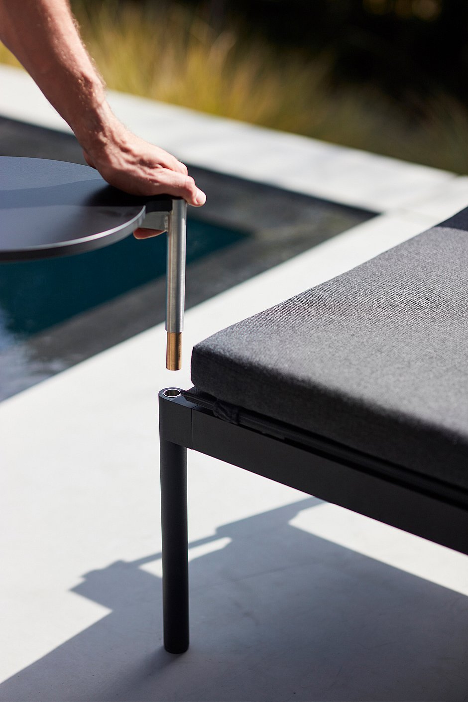 Detail of the sol+luna attached table function.