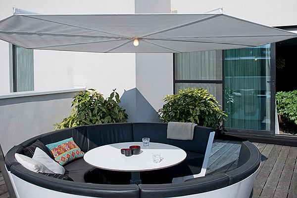 Kosmos parasol met zijn dimbare lichtfunctie.