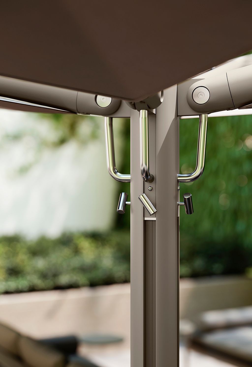 Close-up of the Sensu Quattro parasol opening mechanism and hooks