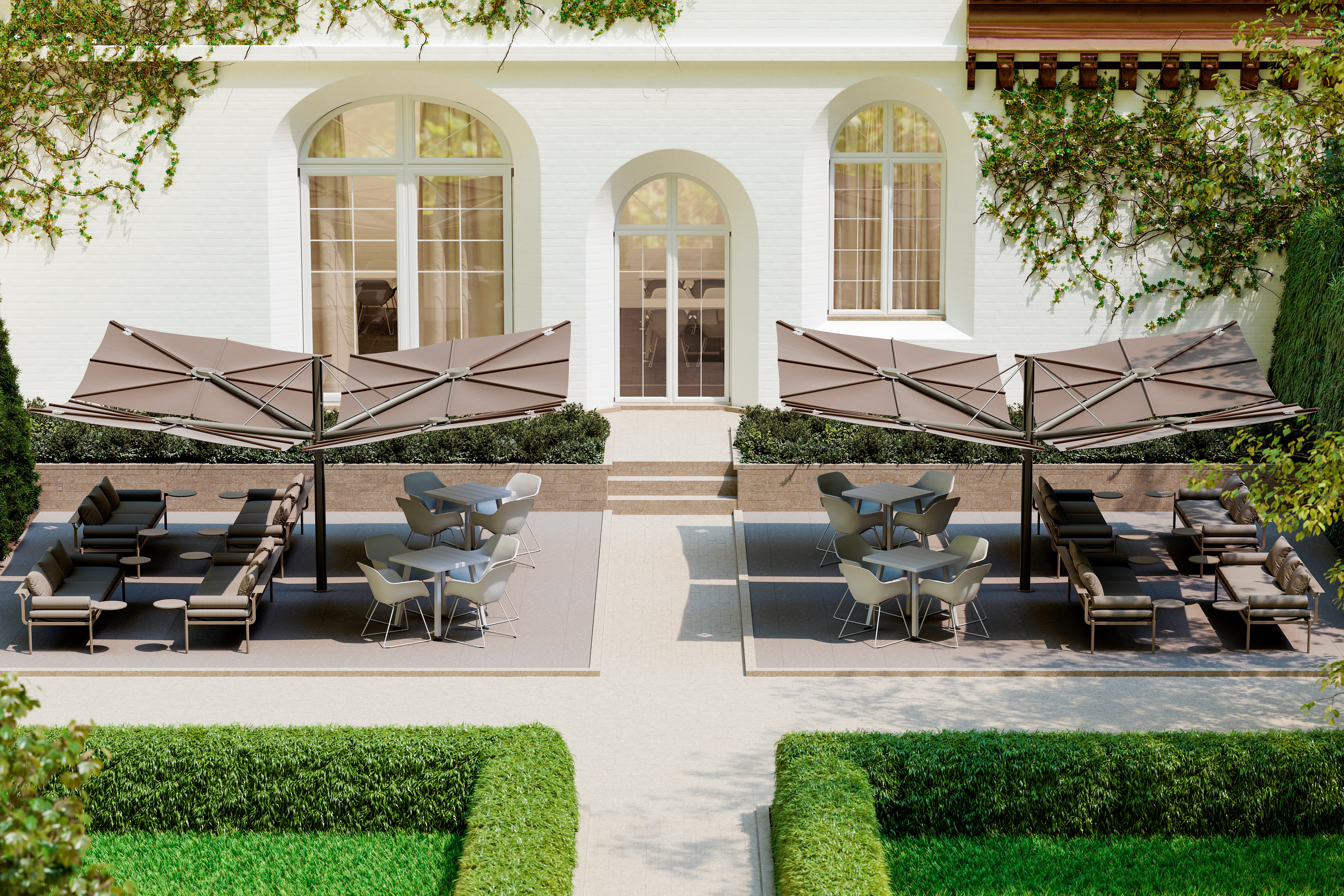 Sensu Quattro diamond parasols boven Marina tafels en Sol+Luna zitmeubelen op een restaurantterras